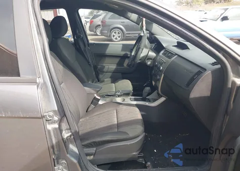 2010 Ford Focus Se z USA, uszkodzony, nr VIN 1FAHP3FN9AW185012